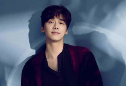 李易峰真实吃瓜视频大全,揭秘明星幕后趣事