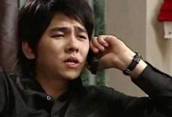 群众人到中年吃瓜视频,揭秘群众生活百态