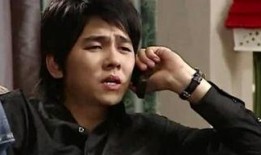 群众人到中年吃瓜视频,揭秘群众生活百态