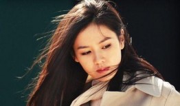 孙艺珍吃大瓜视频,太接地气了！