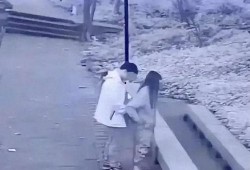 常熟虞山吃瓜视频,常熟特色吃瓜视频带你领略江南风情