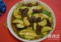 小圆瓜如何炒着吃的视频,家常美味轻松学