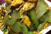 蓝瓜头怎么炒着吃啊视频,家常美味轻松学