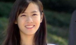 孙艺珍吃大瓜视频,太接地气了！