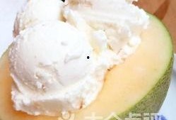 黄蜜瓜冰激凌怎么吃视频,夏日清凉新食尚，轻松制作教程