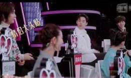 一个女生跳舞吃瓜视频,少女热舞吃瓜，网友直呼“太上头”