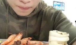 吃货瓜三早期视频,早期美食视频回顾，带你领略舌尖上的美味时光