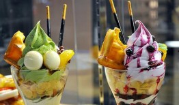 黄蜜瓜冰激凌怎么吃视频,夏日清凉新食尚，轻松制作教程