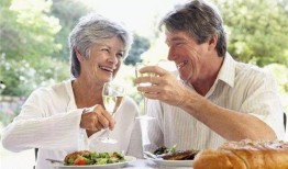 老年人吃红瓜好吗视频,老年人的健康佳品，营养与美味的双重享受