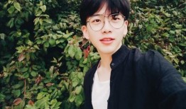 抖音肖凡吃瓜是真的吗视频,抖音肖凡吃瓜事件真相，是真是假一探究竟