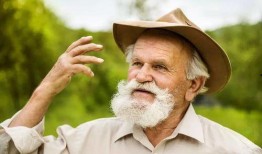 老年人吃红瓜好吗视频,老年人的健康佳品，营养与美味的双重享受