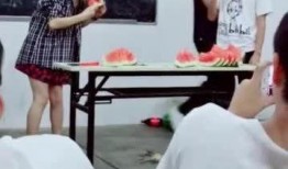 福州女老师吃瓜视频,网络舆论下的教育形象探讨