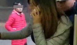 女人吃瓜群众的视频