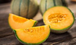 哈密瓜怎么样吃才甜视频,视频教你如何挑选与食用